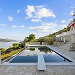 Villa Bratello *