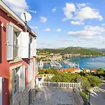 Villa Bratello Marina