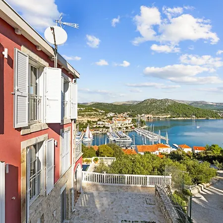 Villa Bratello Marina