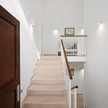 Bratello Villa